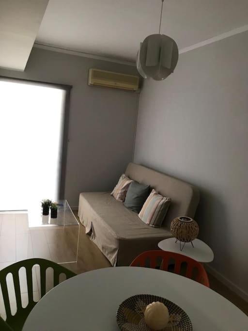 Kyparissia Cozy Flat - 5Mins Walking From Beach Apartamento Exterior foto