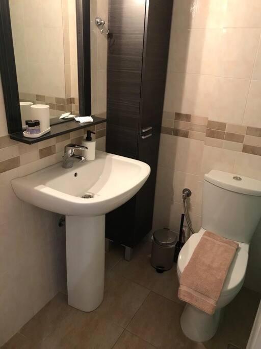 Kyparissia Cozy Flat - 5Mins Walking From Beach Apartamento Exterior foto