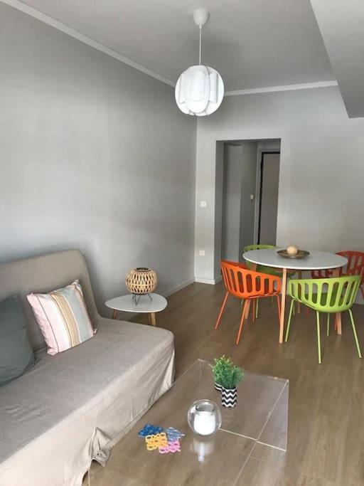 Kyparissia Cozy Flat - 5Mins Walking From Beach Apartamento Exterior foto