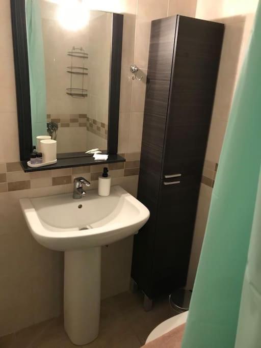 Kyparissia Cozy Flat - 5Mins Walking From Beach Apartamento Exterior foto
