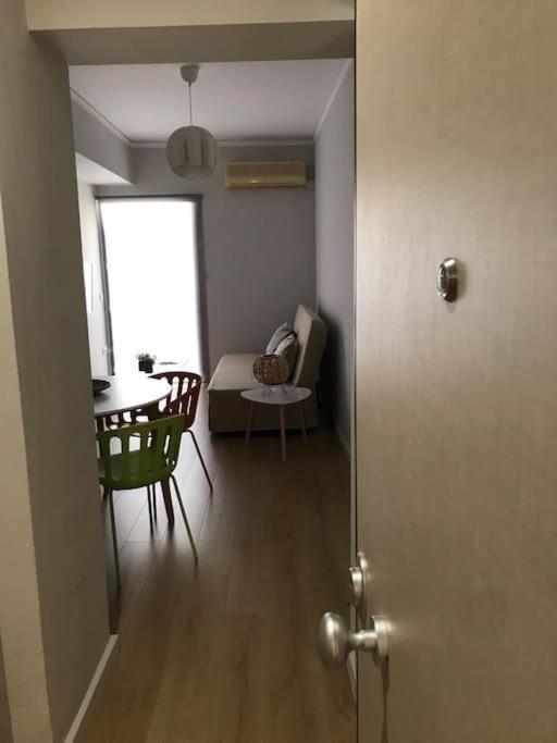 Kyparissia Cozy Flat - 5Mins Walking From Beach Apartamento Exterior foto